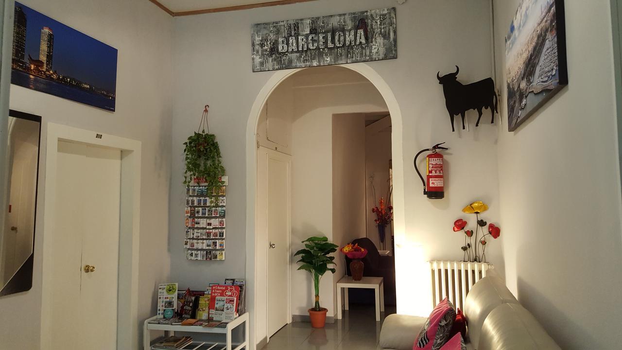 Ella Hostel Boqueria Barcelona Exterior photo